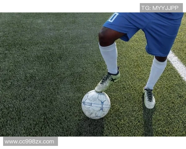 柚木足球的魅力与技术探讨如何提升青少年足球水平